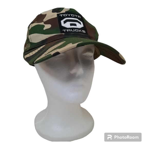 Toyota Trucks embroidered patch camo snapback trucker hat - Picture 1 of 11